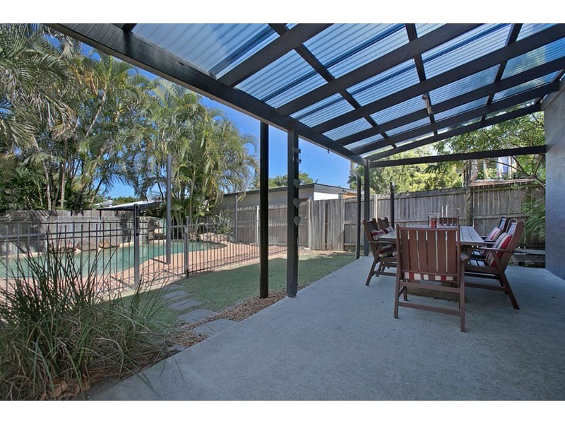 74 Ryder Street, Wynnum QLD 4178