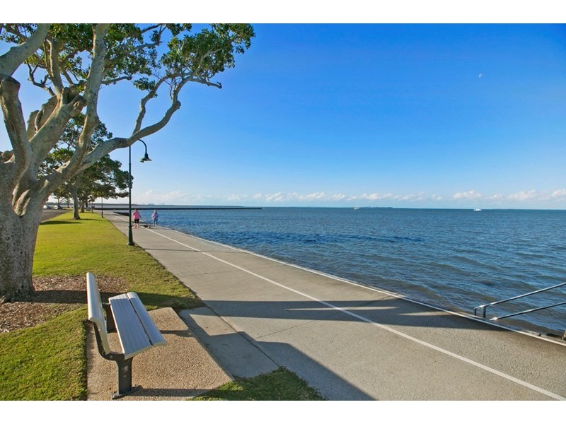 49 Waterloo Esplanade, Wynnum QLD 4178
