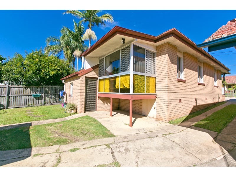 11 Bellew Street, Wynnum QLD 4178