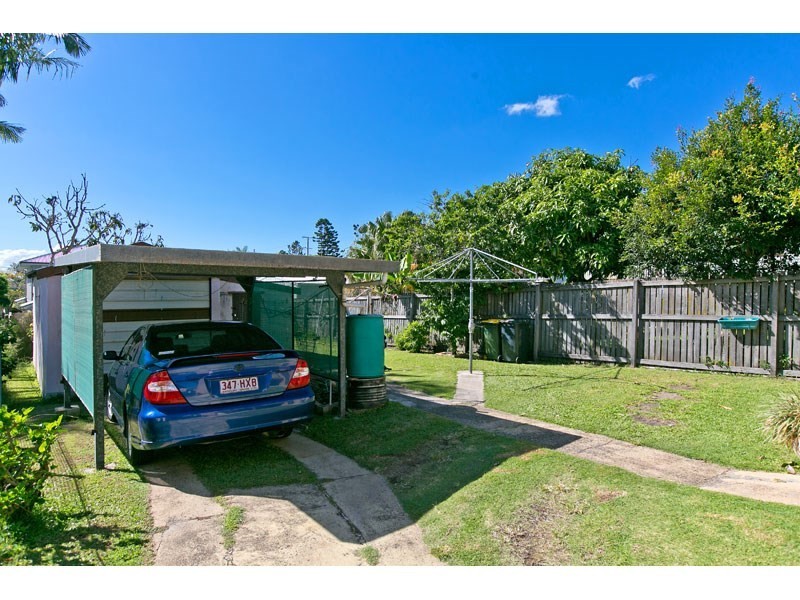 11 Bellew Street, Wynnum QLD 4178