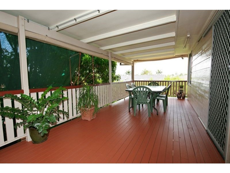 19 Lorelei Street, Manly West QLD 4179