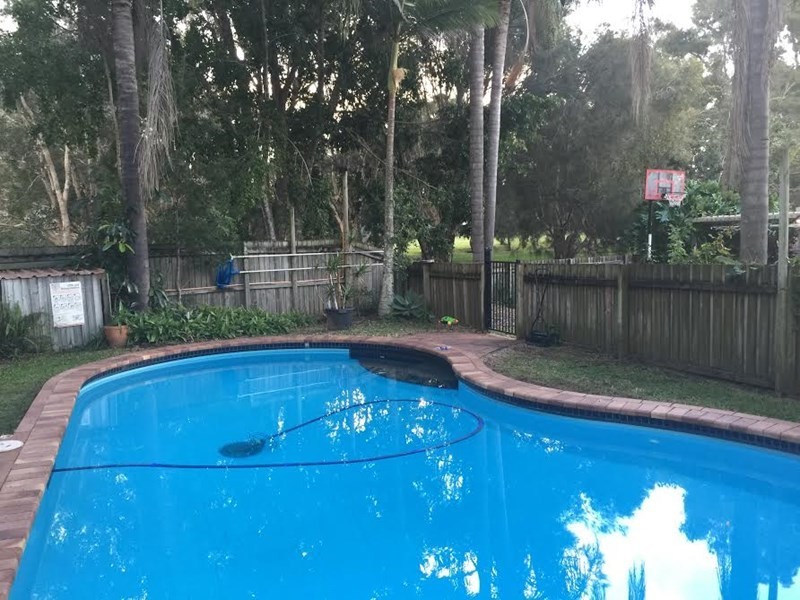 9 Russell Close, Wynnum West QLD 4178