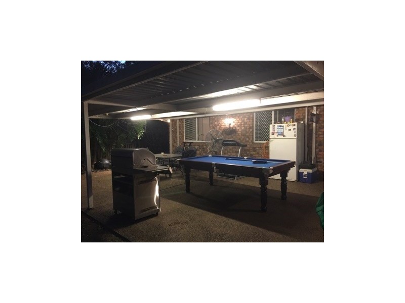 9 Russell Close, Wynnum West QLD 4178