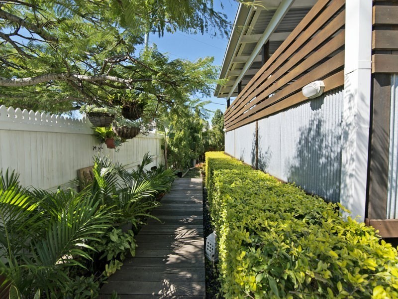 135 West Avenue, Wynnum QLD 4178