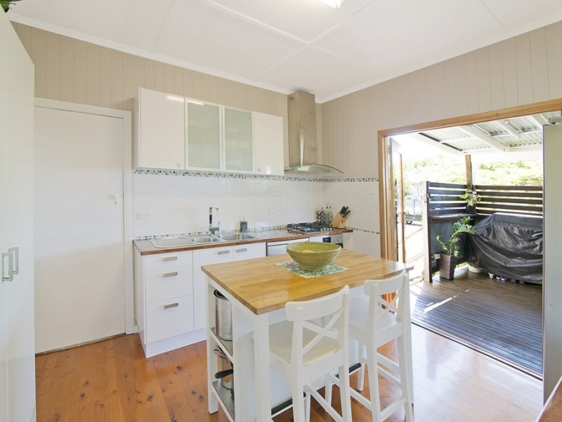 135 West Avenue, Wynnum QLD 4178