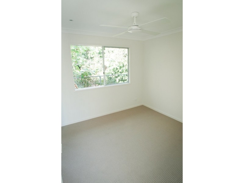 18 Allen Street, Wynnum QLD 4178