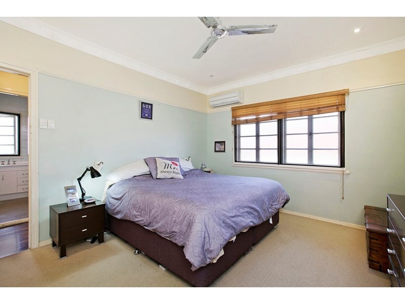 531 Tingal Road, Wynnum QLD 4178