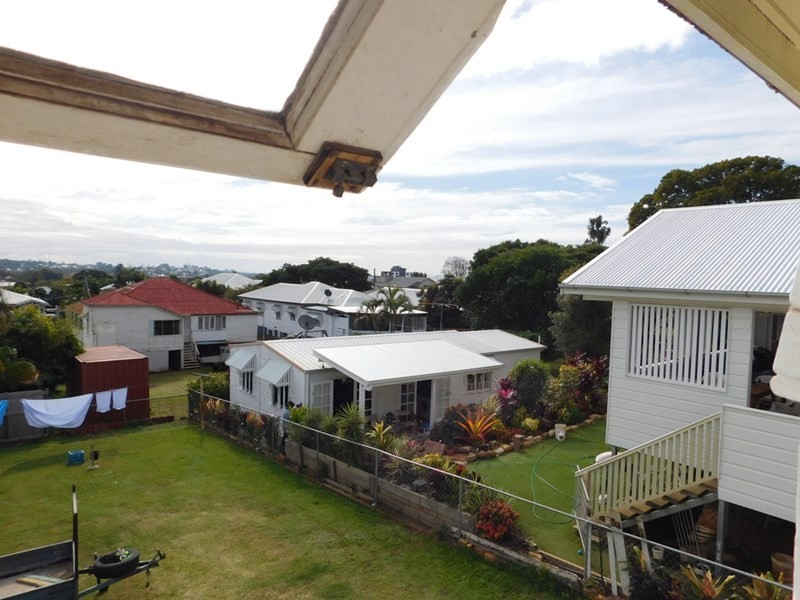 105 Walnut Street, Wynnum QLD 4178