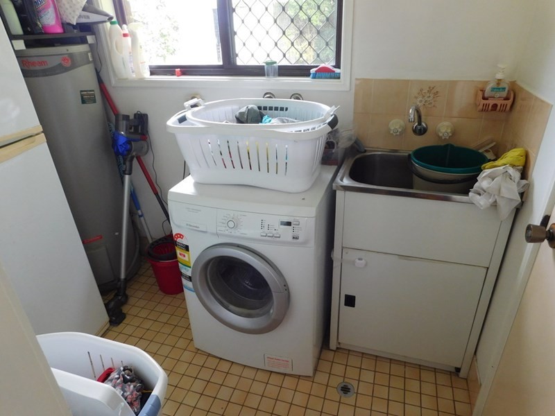 207 Randall Road, Wynnum West QLD 4178