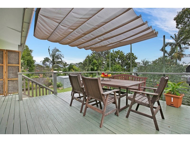 56 Gordon Parade, Manly QLD 4179