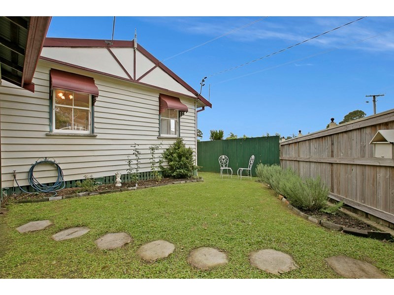 12 Kamarin Street, Manly West QLD 4179