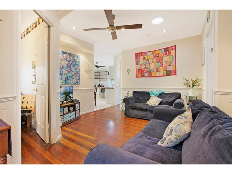 12 Kamarin Street, Manly West QLD 4179