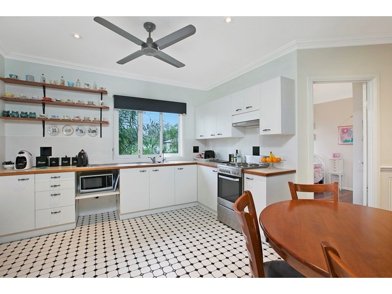 12 Kamarin Street, Manly West QLD 4179