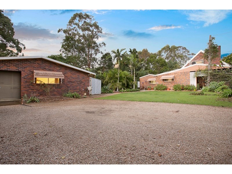 3 Whitehall Avenue, Birkdale QLD 4159