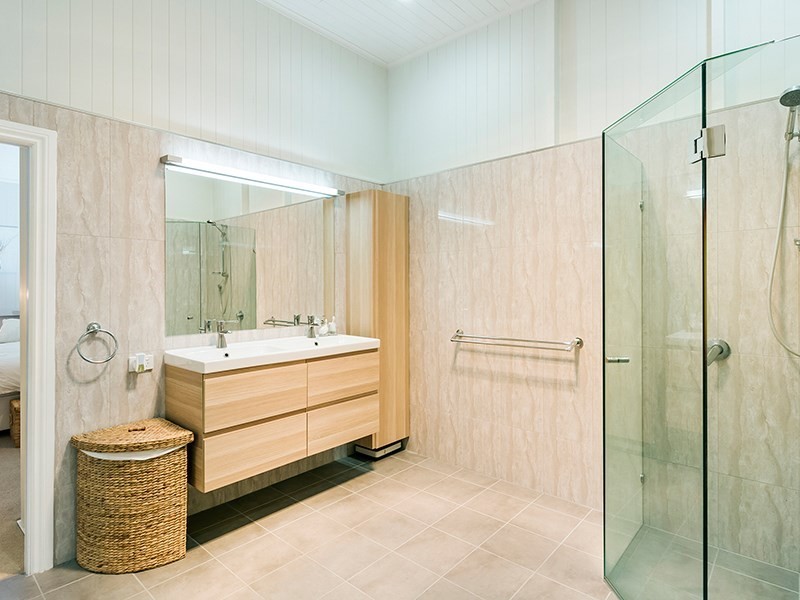 1 Akonna Street, Wynnum QLD 4178