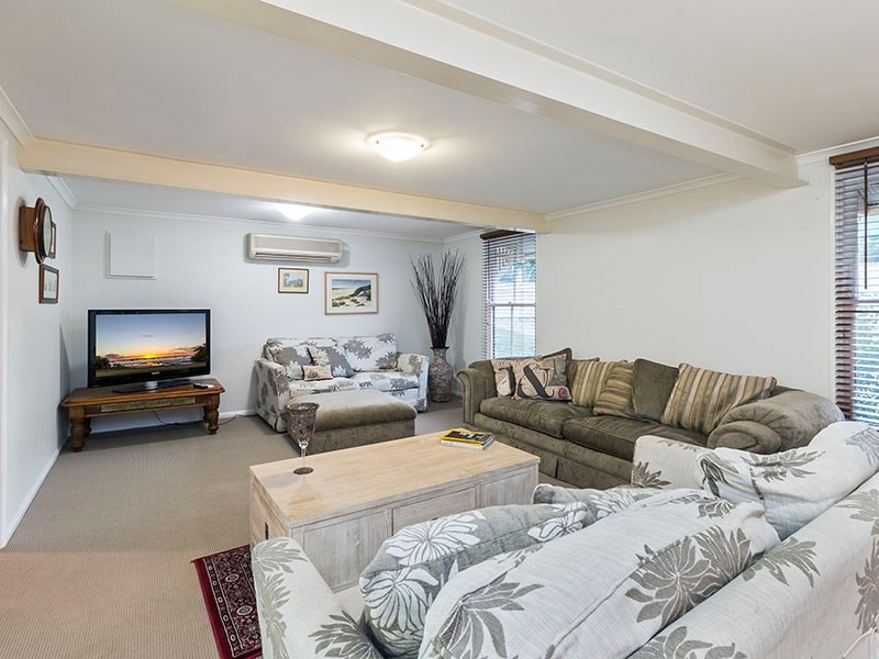 1 Akonna Street, Wynnum QLD 4178