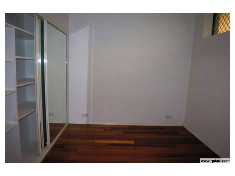 3/415 Esplanade, Manly QLD 4179