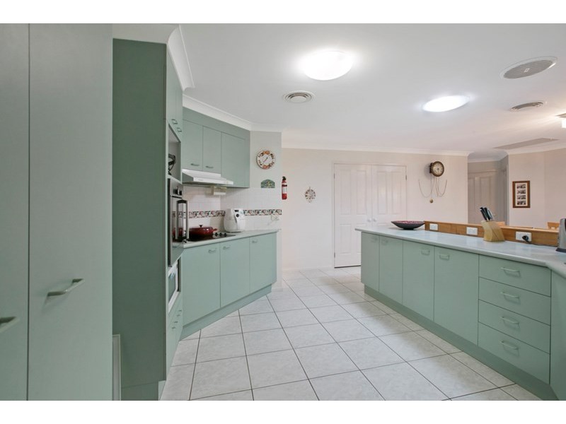 26 Lapworth Place, Manly West QLD 4179