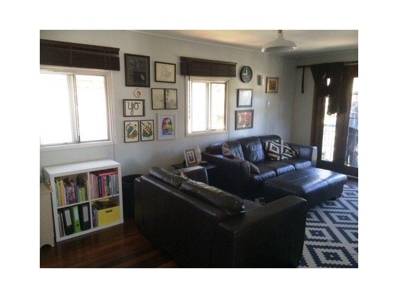 19 Daniel Street, Lota QLD 4179