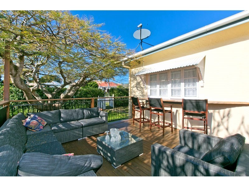 21 Elm Street, Wynnum QLD 4178