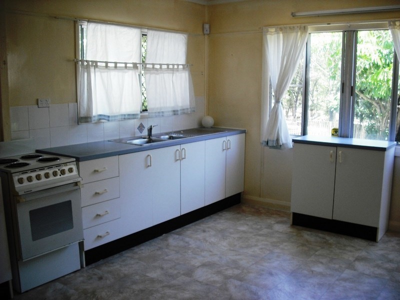 15 Bowering Street, Lota QLD 4179