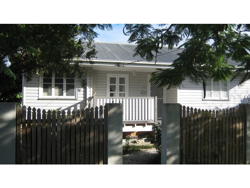 108 Moreton Avenue, Wynnum QLD 4178