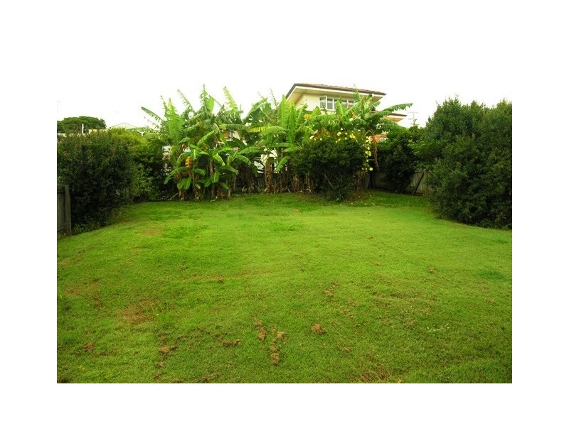 10 Benalla Street, Manly QLD 4179