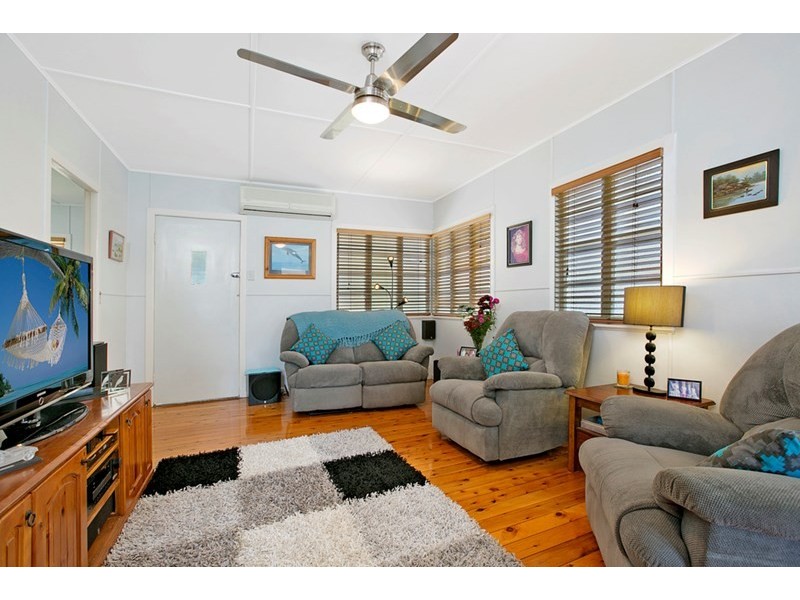 102 Boxgrove Avenue, Wynnum QLD 4178
