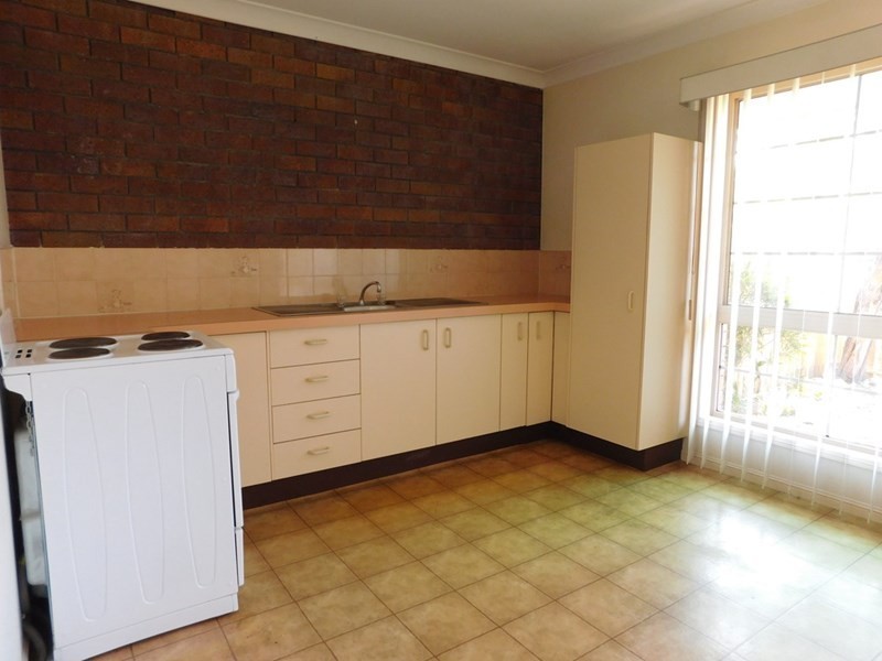 2/62 Emsworth Street, Wynnum QLD 4178