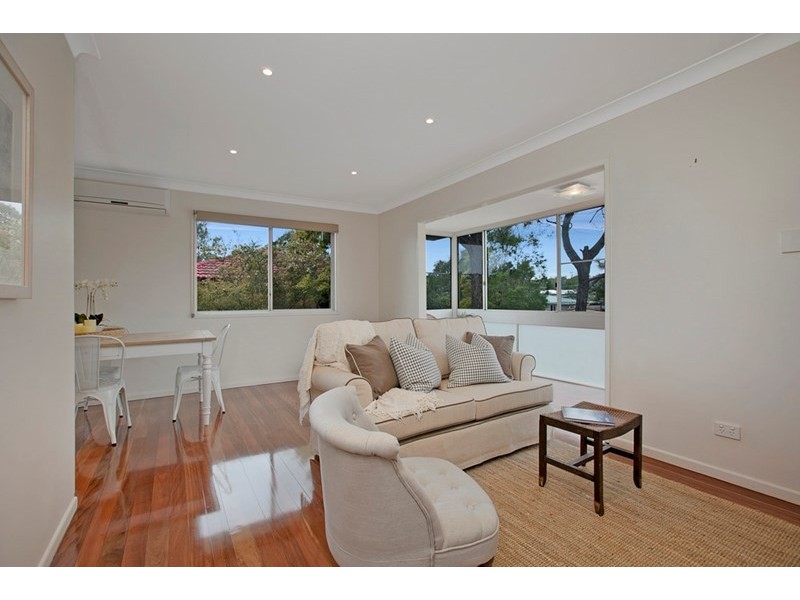 30 Jayben Street, Wynnum West QLD 4178