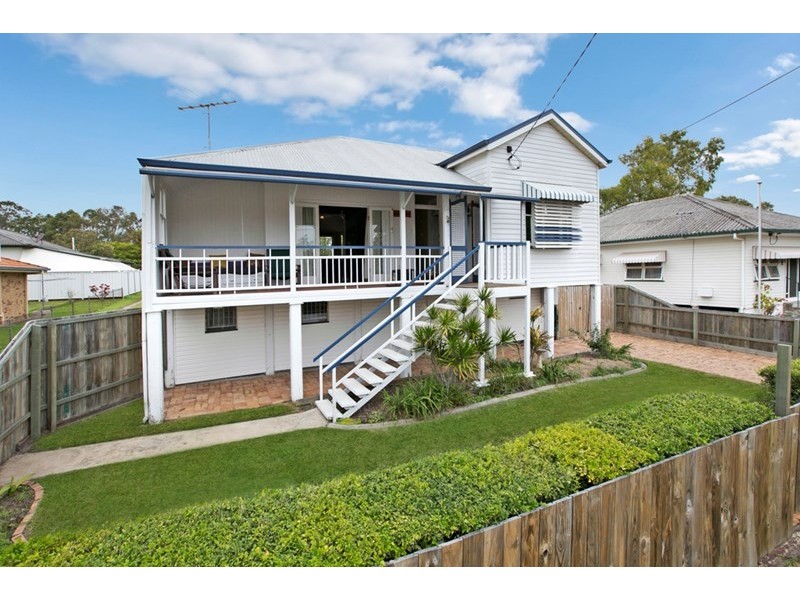 10 Worthing Street, Wynnum QLD 4178
