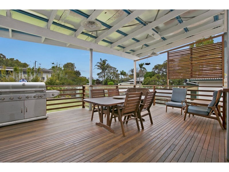 10 Worthing Street, Wynnum QLD 4178