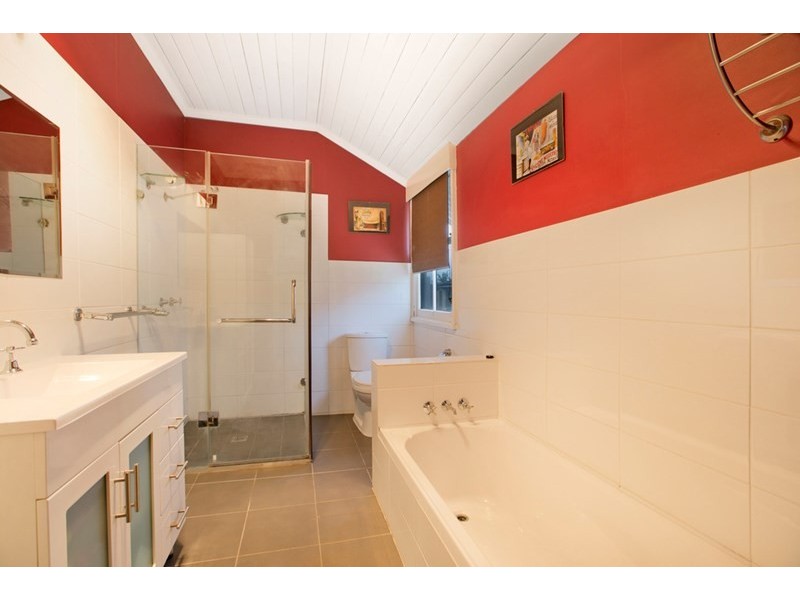 10 Worthing Street, Wynnum QLD 4178