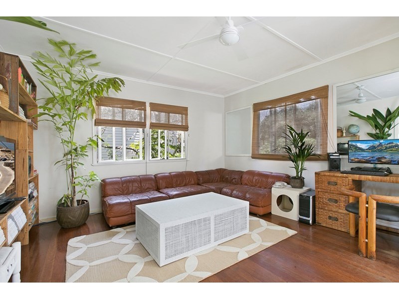 96 Raeburn Street, Manly West QLD 4179
