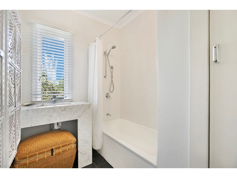 96 Raeburn Street, Manly West QLD 4179