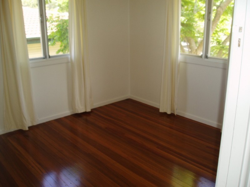 28 Talwong Street, Manly West QLD 4179