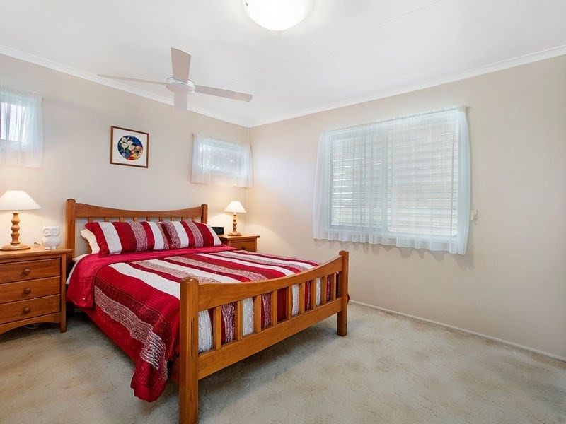 2 Cavanaugh Street, Wynnum West QLD 4178