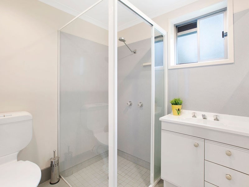 2 Cavanaugh Street, Wynnum West QLD 4178