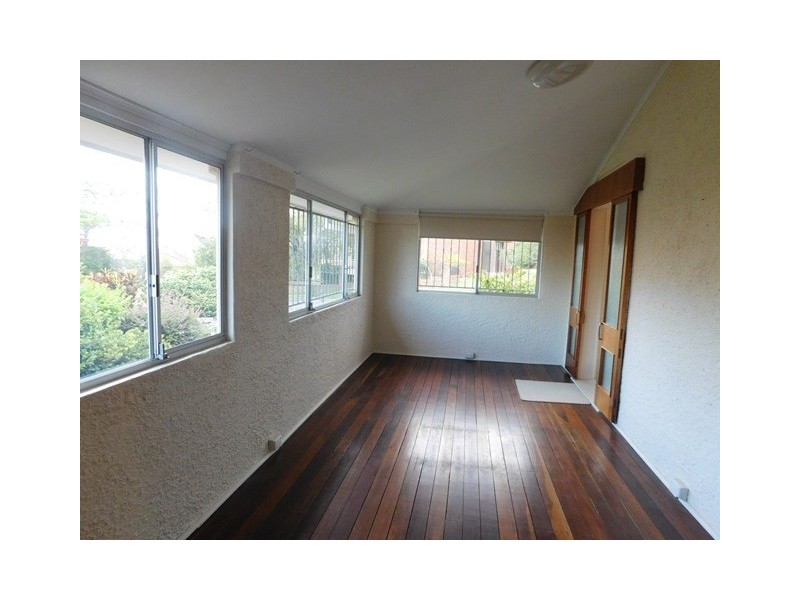 64 Carlton Terrace, Wynnum QLD 4178