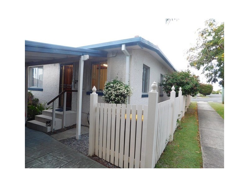 64 Carlton Terrace, Wynnum QLD 4178