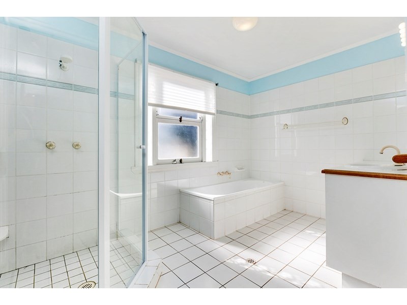 243 Manly Road, Manly West QLD 4179