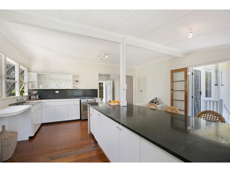 96 Raeburn Street, Manly West QLD 4179