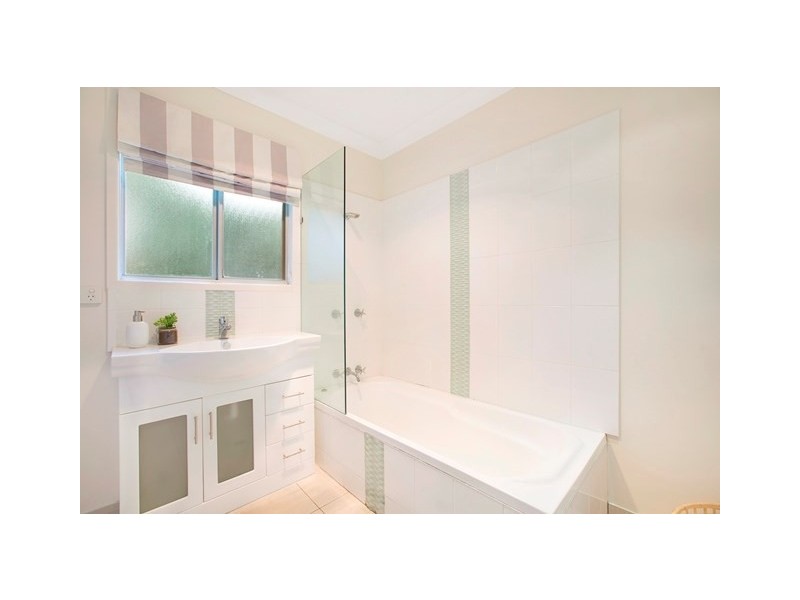 30 Jayben Street, Wynnum West QLD 4178