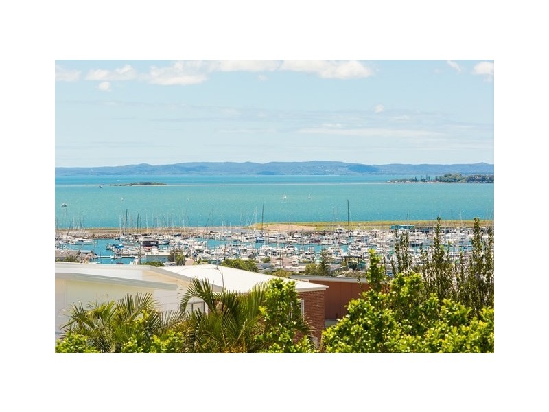 106 Mountjoy Terrace, Manly QLD 4179