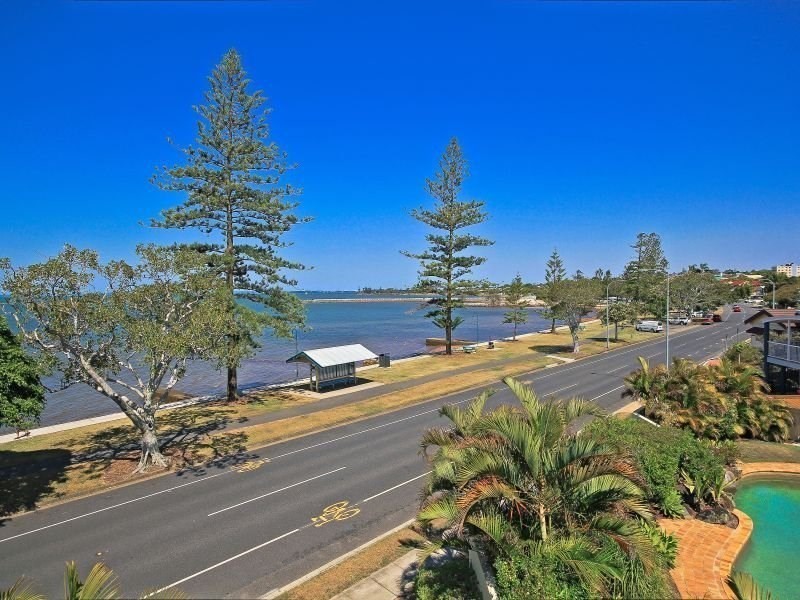 1/65 Waterloo Esplanade, Wynnum QLD 4178
