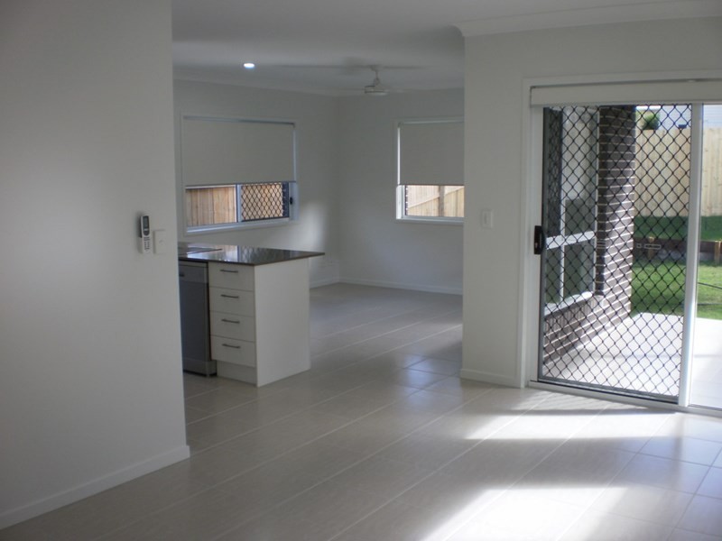 9 Roseberry Parade, Wynnum West QLD 4178