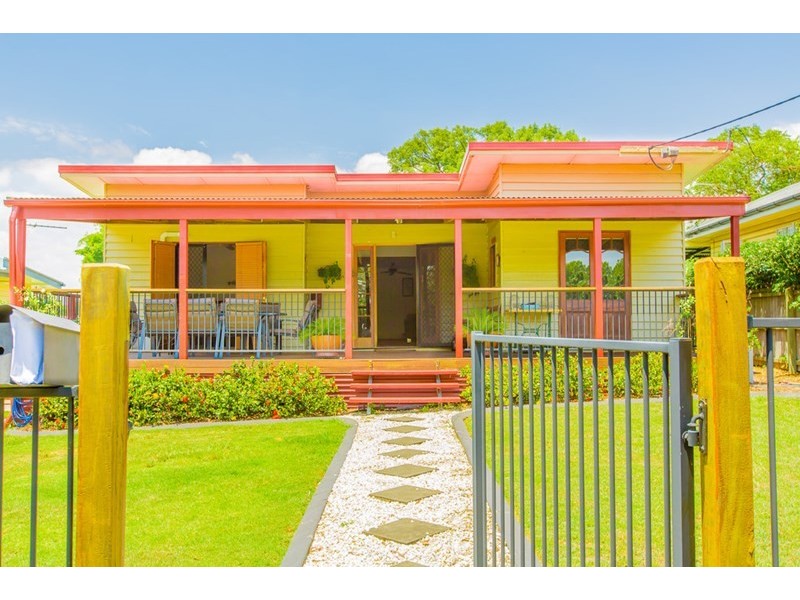 70 Chandos Street, Wynnum West QLD 4178