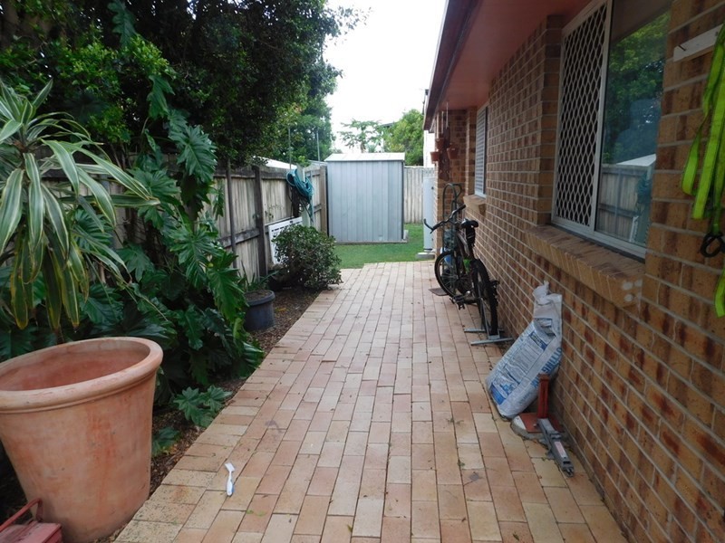 27 Pansy Street, Wynnum QLD 4178