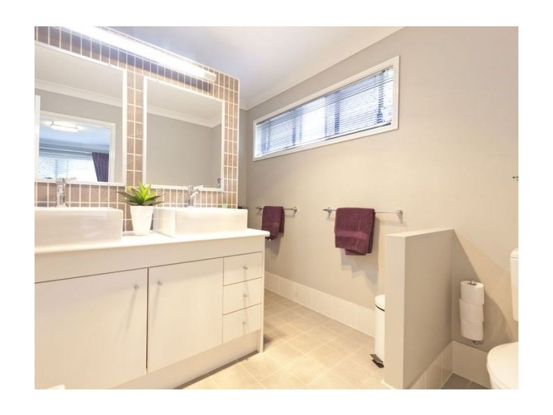 6 Figtree Place, Wakerley QLD 4154