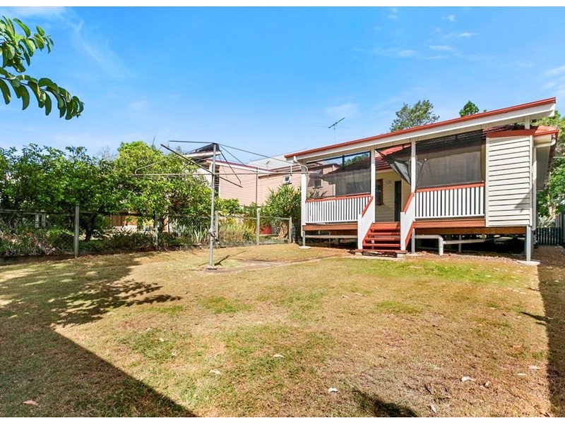 117 Cedar Street, Wynnum QLD 4178